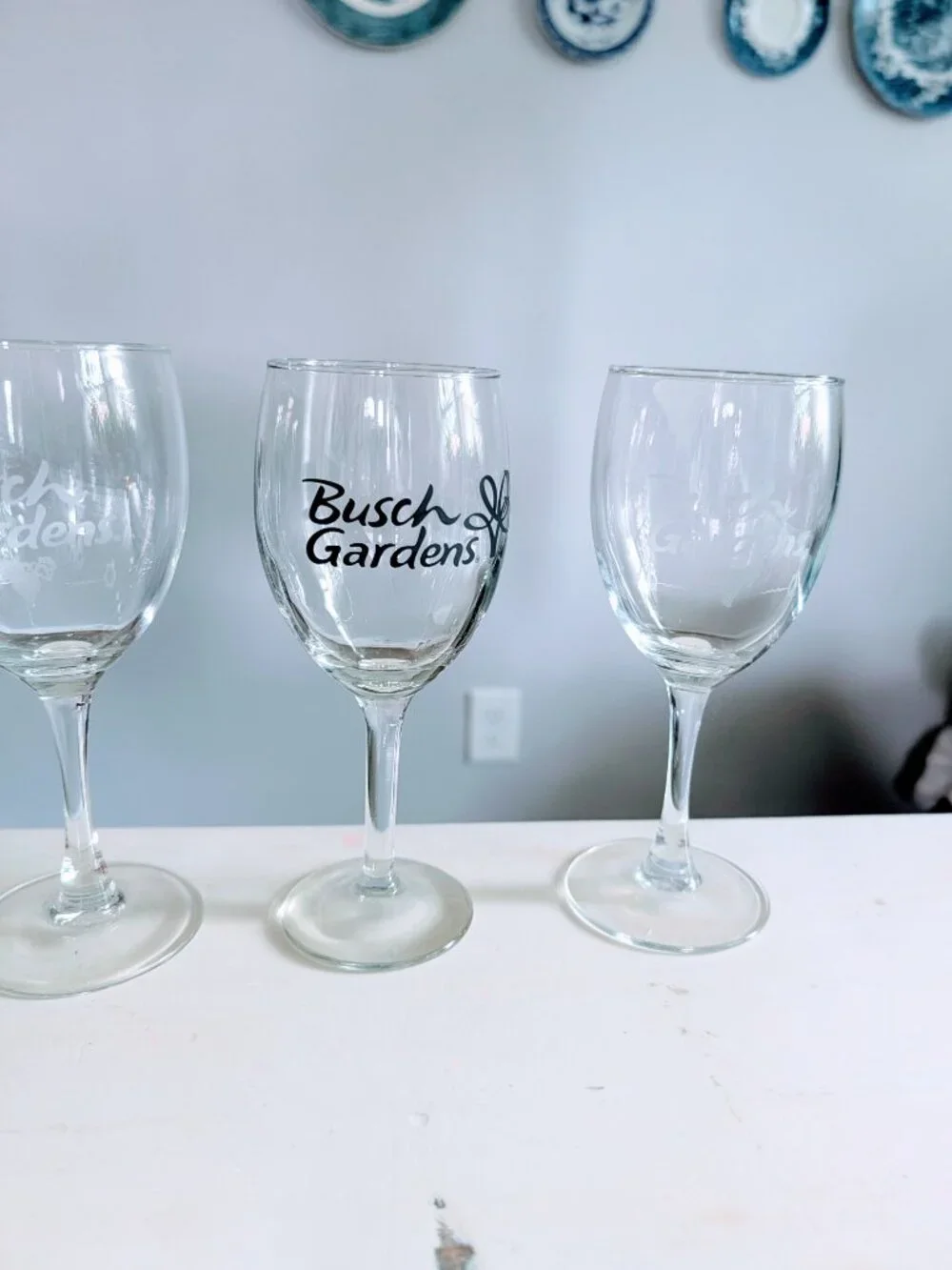 Set of 3 Busch Gardens Williamsburg VA Etched Wine Glasses 20 oz Souvenir